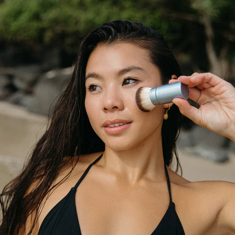 Retractable Kabuki Makeup Brush