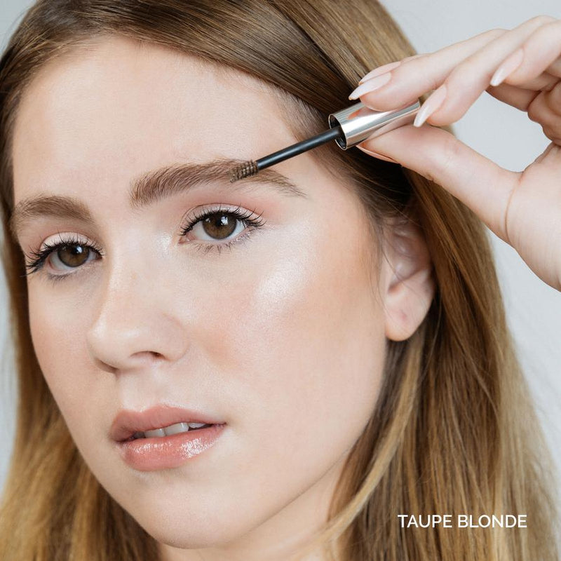 browgel_lifestyle_taupeblonde_900x_7c937c81-5763-4b3a-8b94-4a6d6d49f9fd.jpg